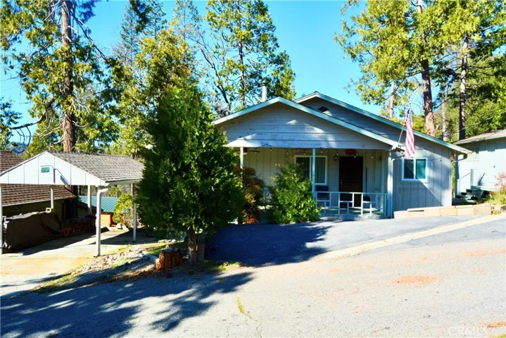 front of home showing carport