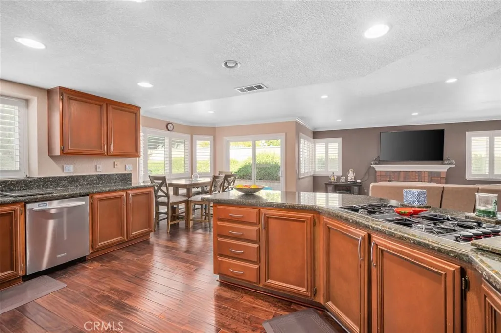 752 Newbury Way, Diamond Bar, California 91765 home-pic-13