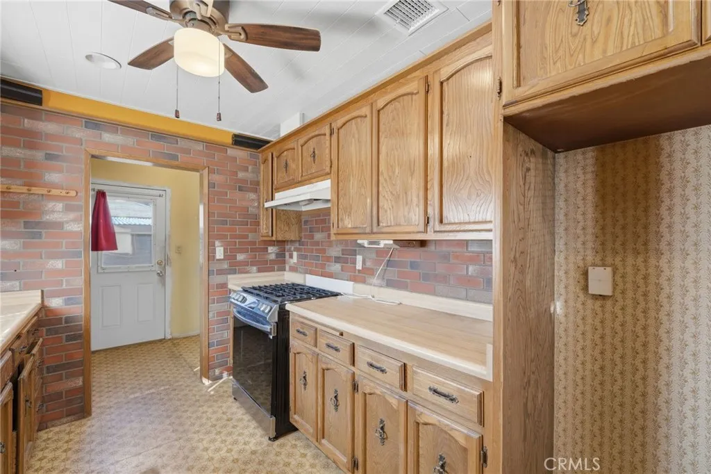 5323 Briercrest Ave., Lakewood, California 90713 home-pic-4