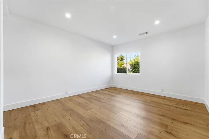 6015 Laurelgrove, North Hollywood, California 91606