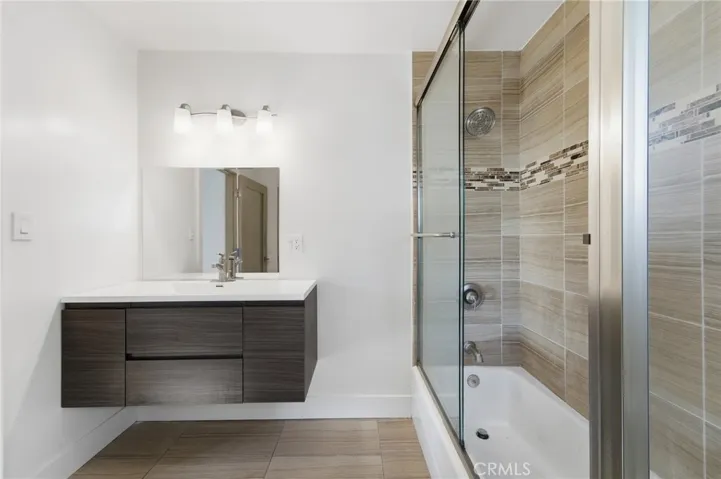 6015 Laurelgrove, North Hollywood, California 91606