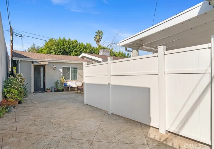 6015 Laurelgrove, North Hollywood, California 91606