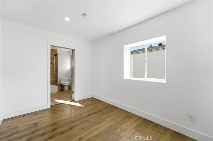 6015 Laurelgrove, North Hollywood, California 91606