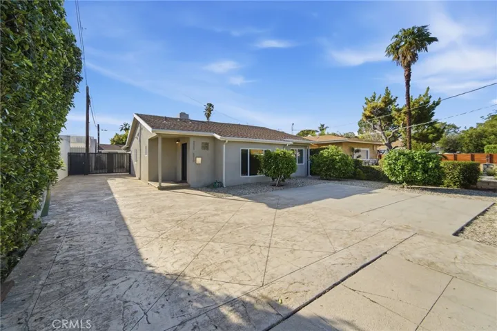6015 Laurelgrove, North Hollywood, California 91606