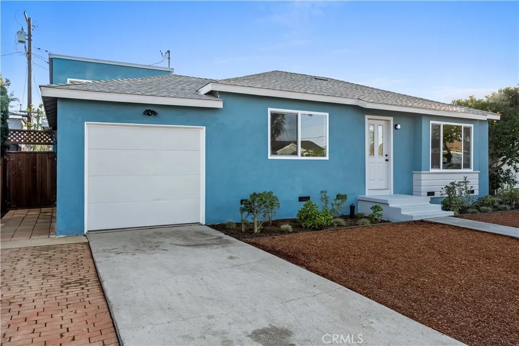 5324 W 121st, Hawthorne, California 90250 home-pic-1