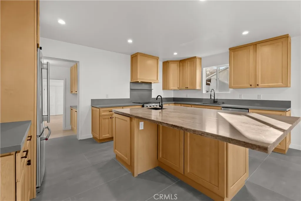 5324 W 121st, Hawthorne, California 90250 home-pic-2