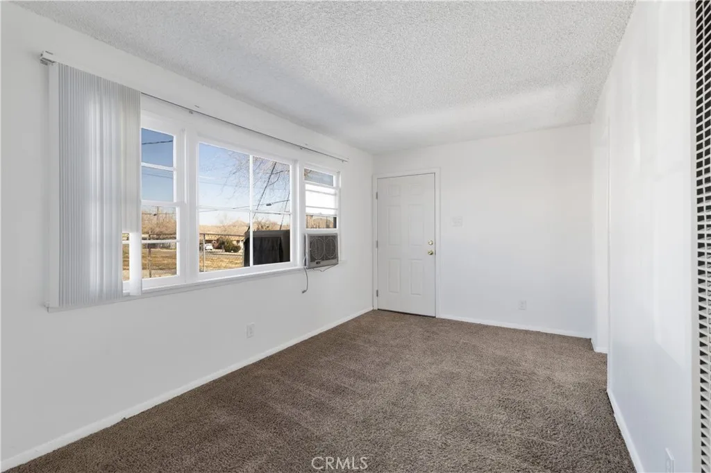 15162 S Mojave, Victorville, California 92395 home-pic-5