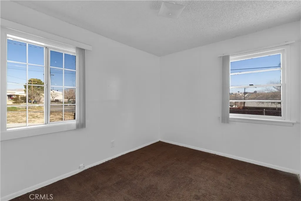 15162 S Mojave, Victorville, California 92395 home-pic-8
