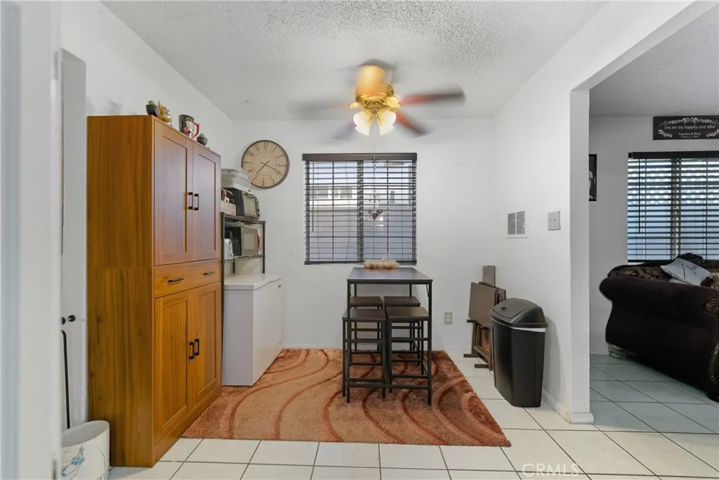8211 Wilbarn, Paramount, California 90723 home-pic-15