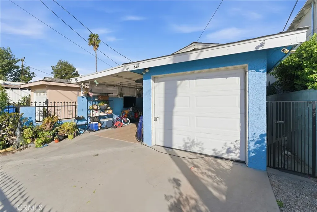 8211 Wilbarn, Paramount, California 90723 home-pic-3