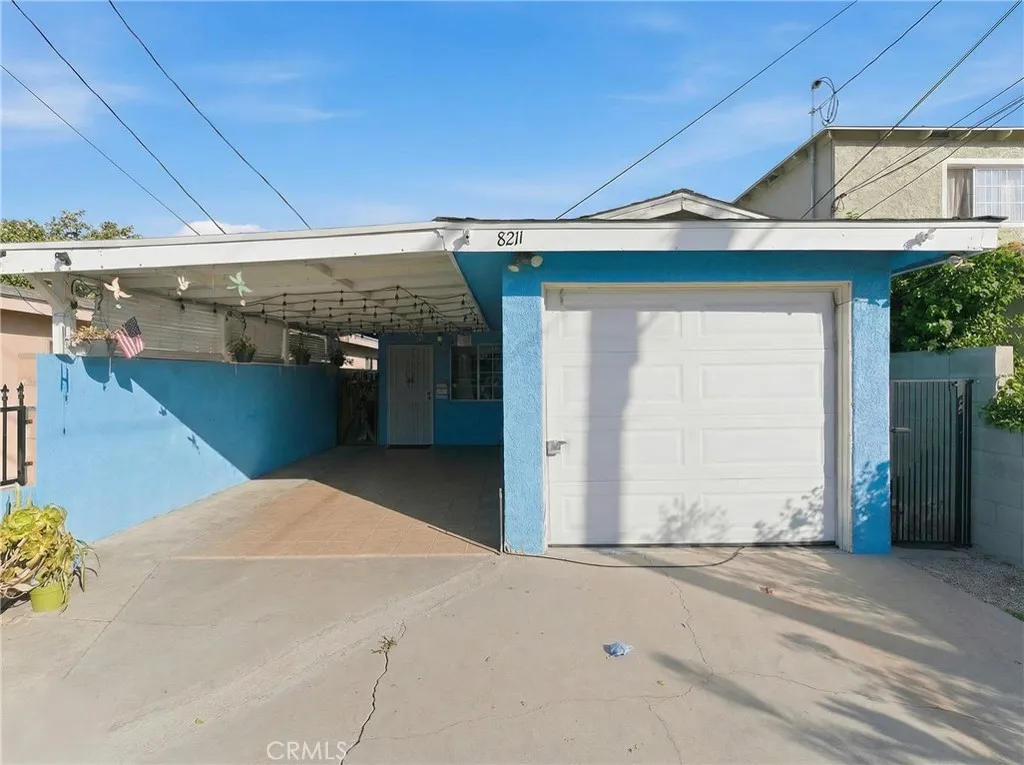 8211 Wilbarn, Paramount, California 90723 home-pic-1