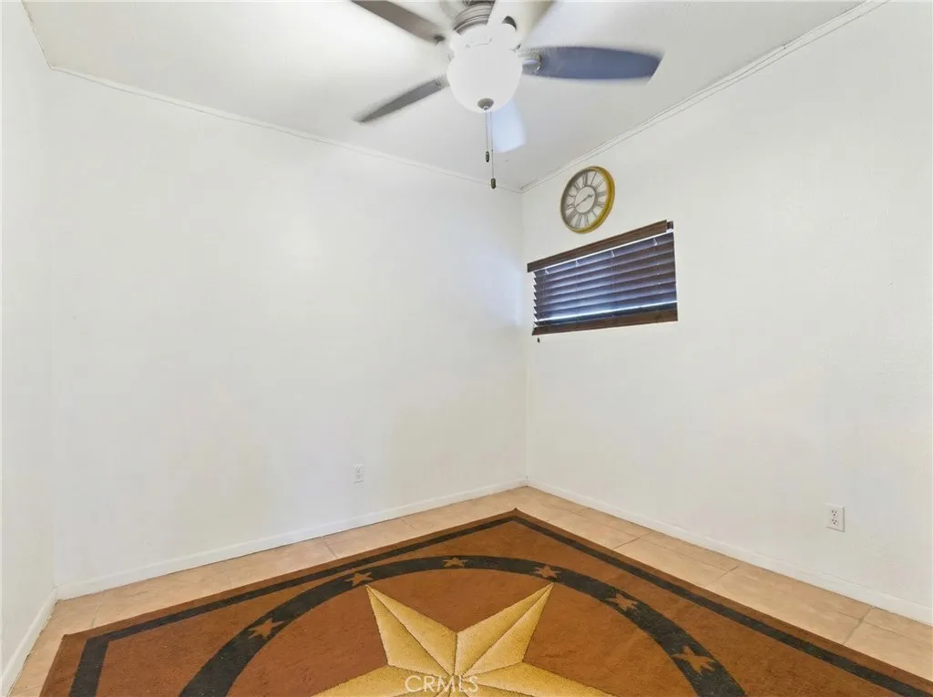 8211 Wilbarn, Paramount, California 90723 home-pic-22
