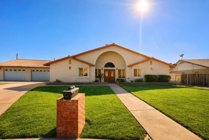 1053 Encanto CT