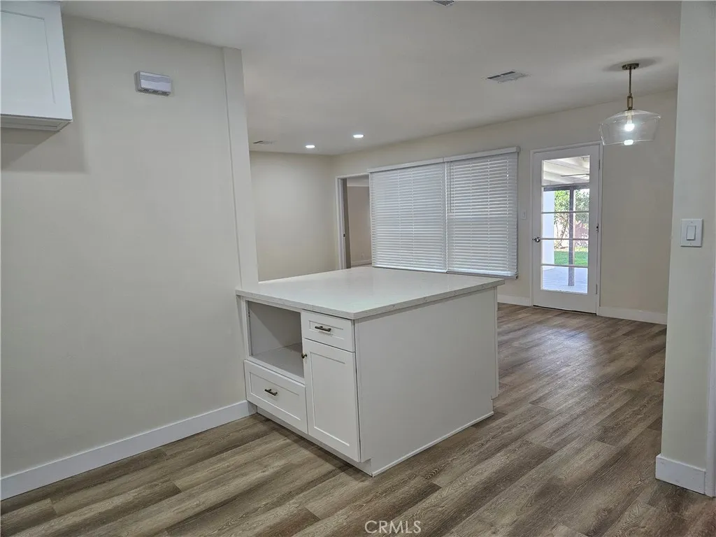 9615 Tolly, Bellflower, California 90706 home-pic-9
