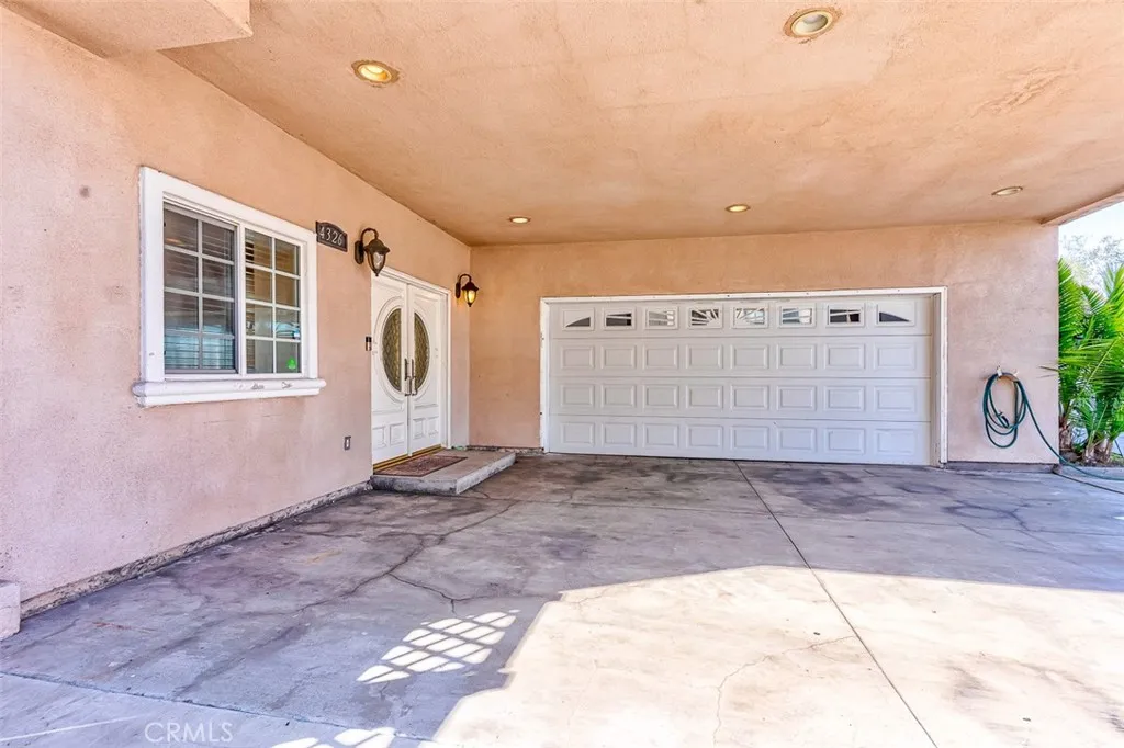 4326 Clara, Cudahy, California 90201 home-pic-32