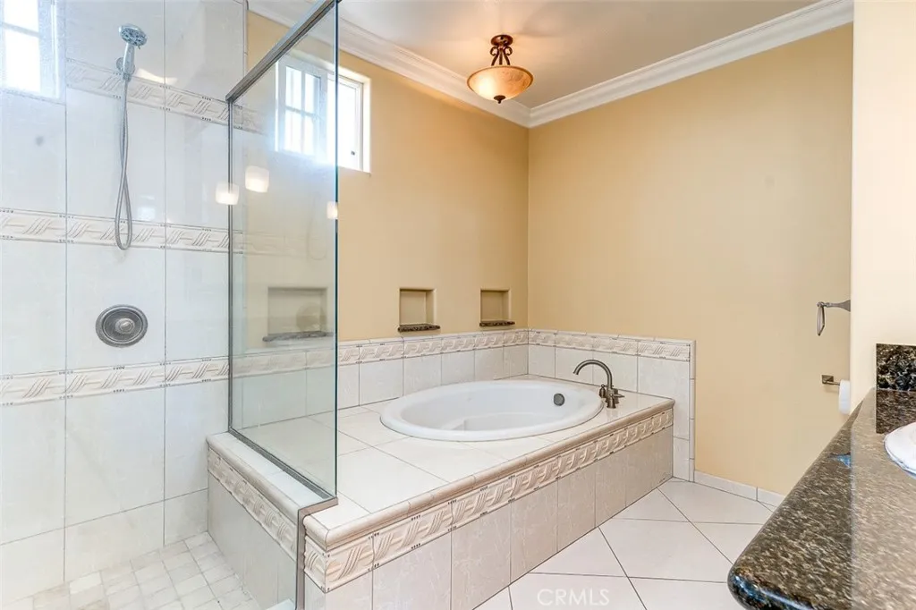 4326 Clara, Cudahy, California 90201 home-pic-22