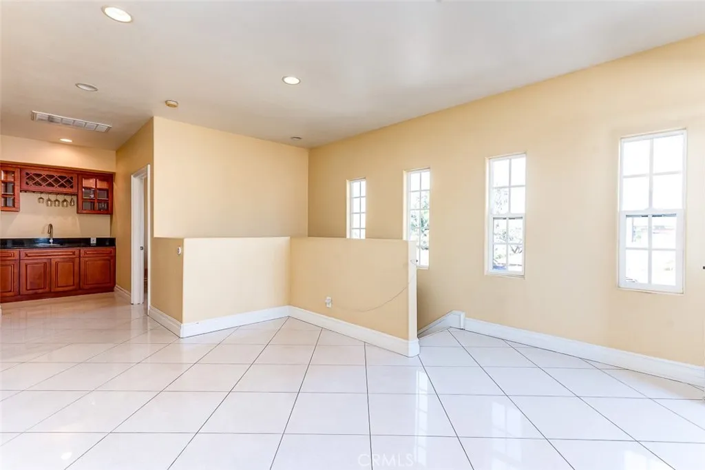 4326 Clara, Cudahy, California 90201 home-pic-18