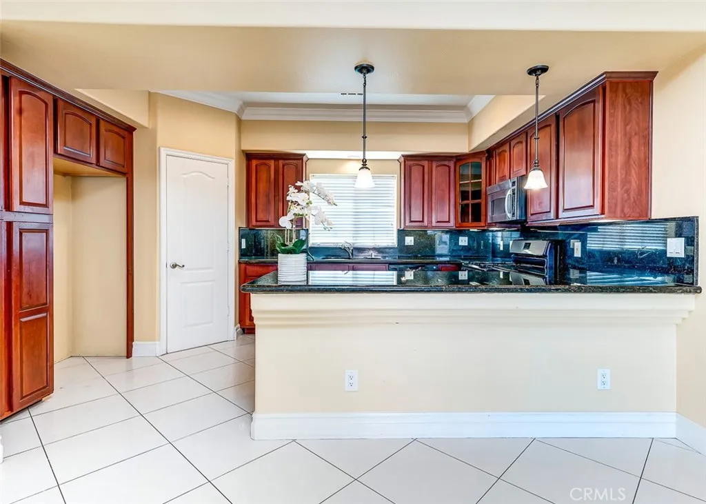 4326 Clara, Cudahy, California 90201 home-pic-3