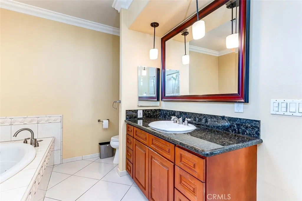 4326 Clara, Cudahy, California 90201 home-pic-23