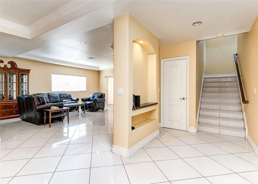 4326 Clara, Cudahy, California 90201 home-pic-15