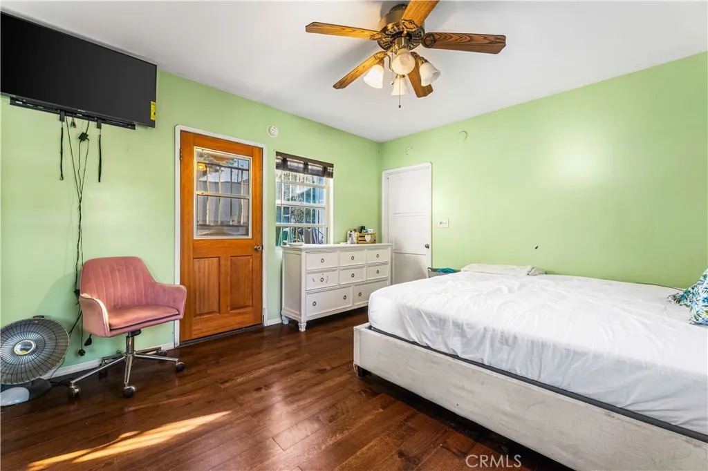 3786 Dublin, Los Angeles, California 90018 home-pic-11