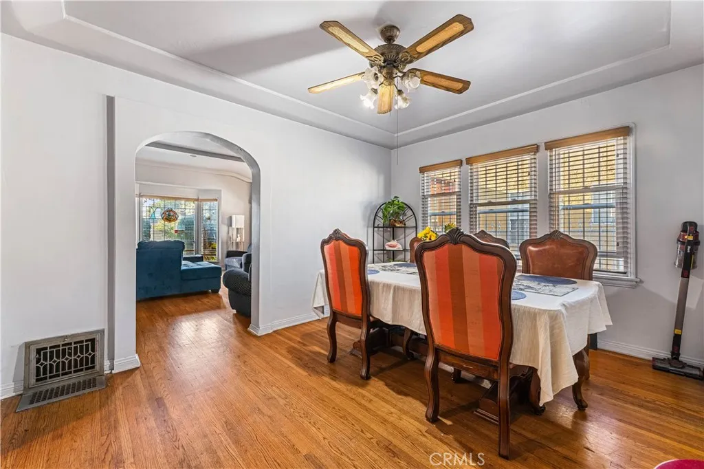 3786 Dublin, Los Angeles, California 90018 home-pic-8