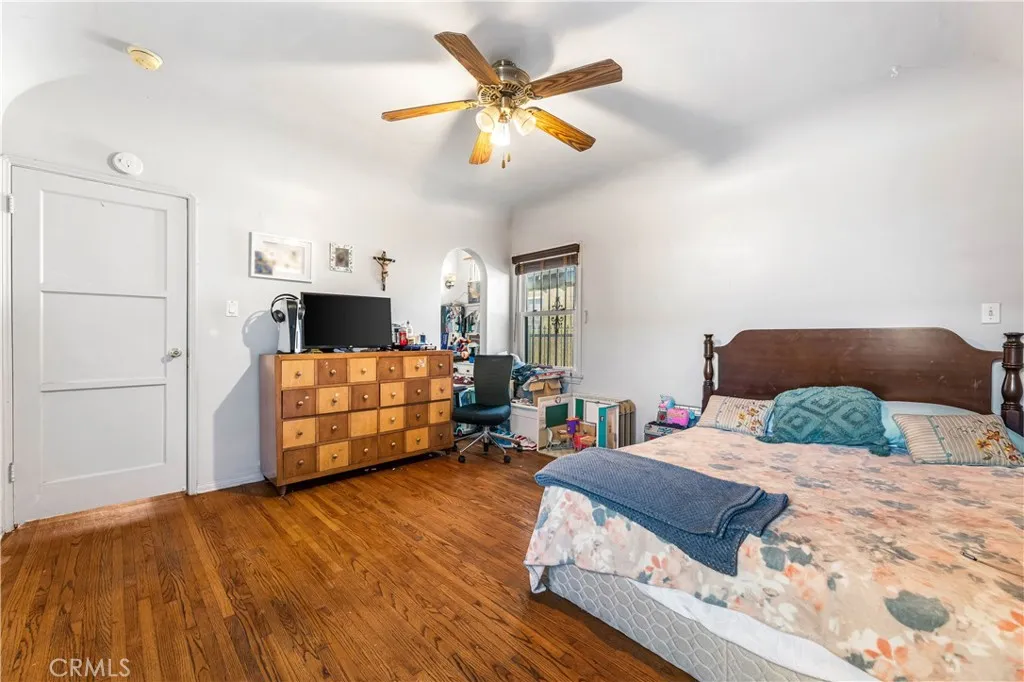 3786 Dublin, Los Angeles, California 90018 home-pic-13