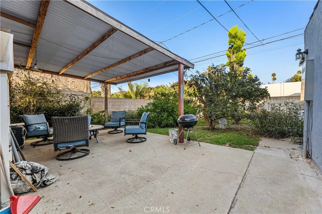 3786 Dublin, Los Angeles, California 90018 home-pic-27