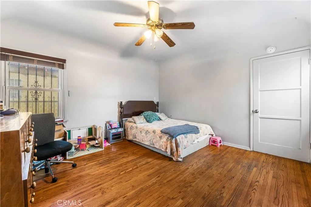 3786 Dublin, Los Angeles, California 90018 home-pic-12