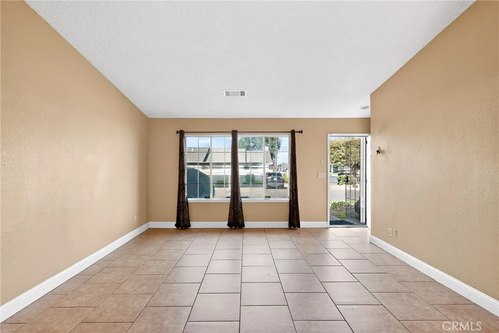1754 Merced, Merced, California 95341 home-pic-4