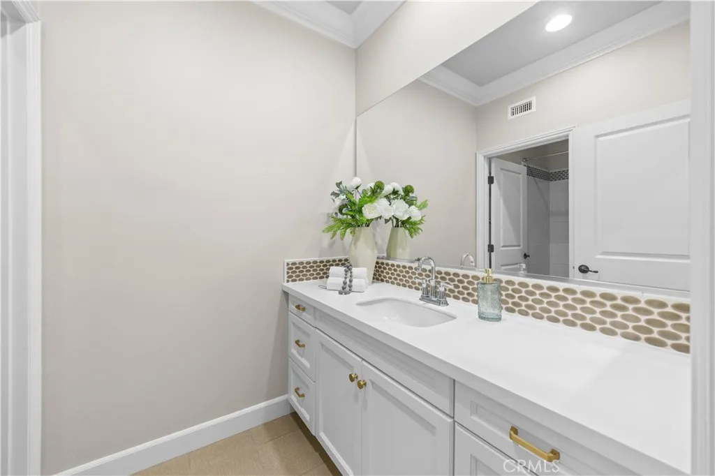 71 Clocktower, Irvine, California 92620 home-pic-44