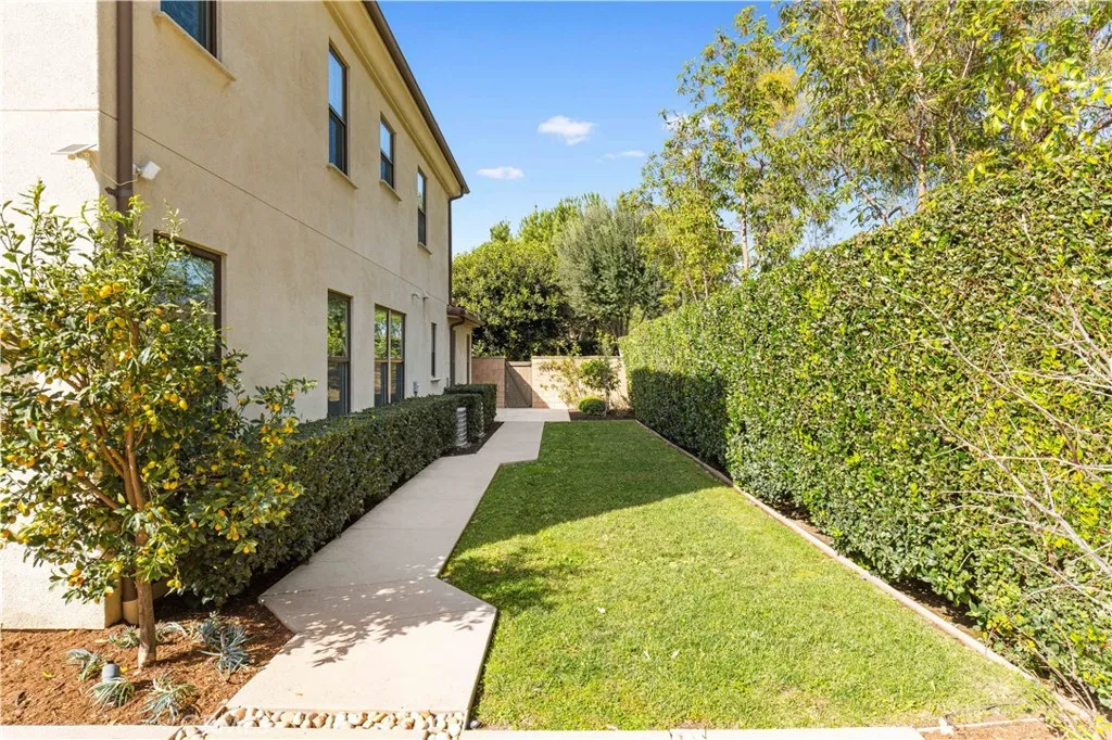71 Clocktower, Irvine, California 92620 home-pic-58
