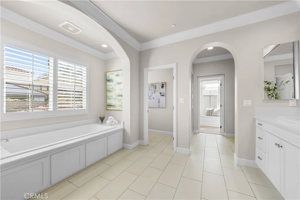 71 Clocktower, Irvine, California 92620 home-pic-32
