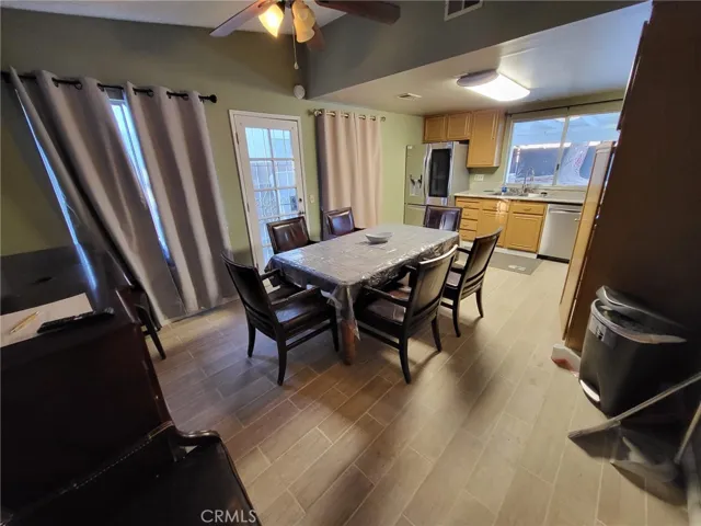 44025 Glenraven, Lancaster, California 93535