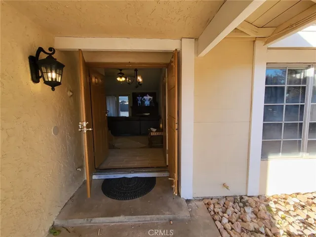 44025 Glenraven, Lancaster, California 93535