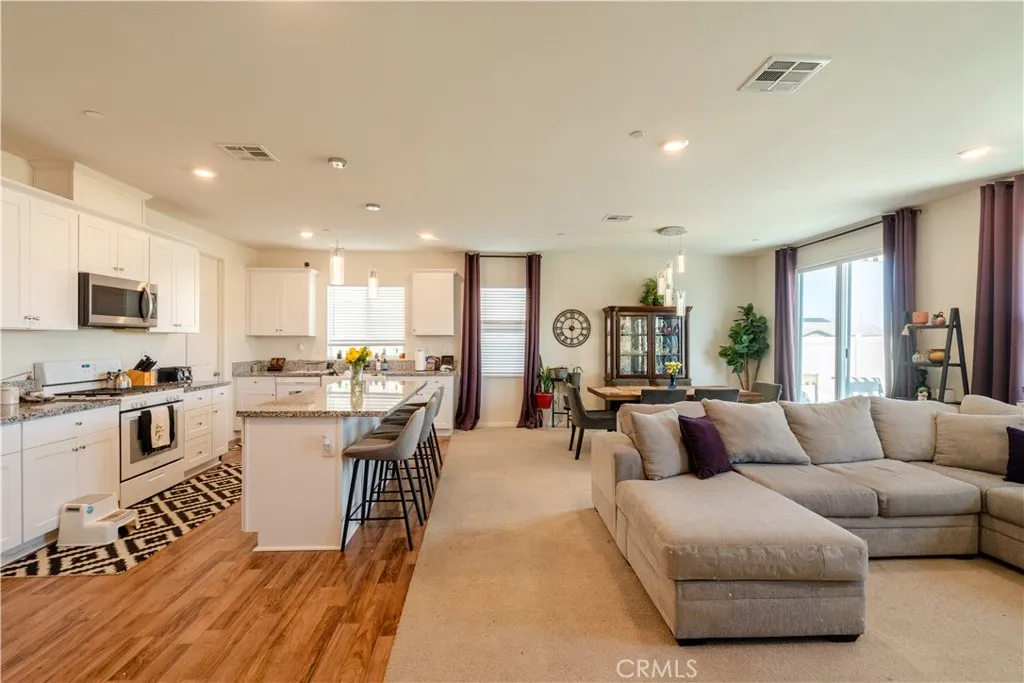 44460 Encanto, Lancaster, California 93536 home-pic-6