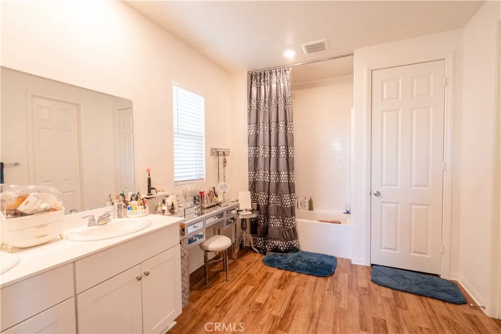 44460 Encanto, Lancaster, California 93536 home-pic-12
