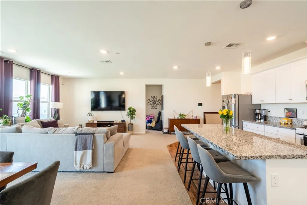 44460 Encanto, Lancaster, California 93536 home-pic-9