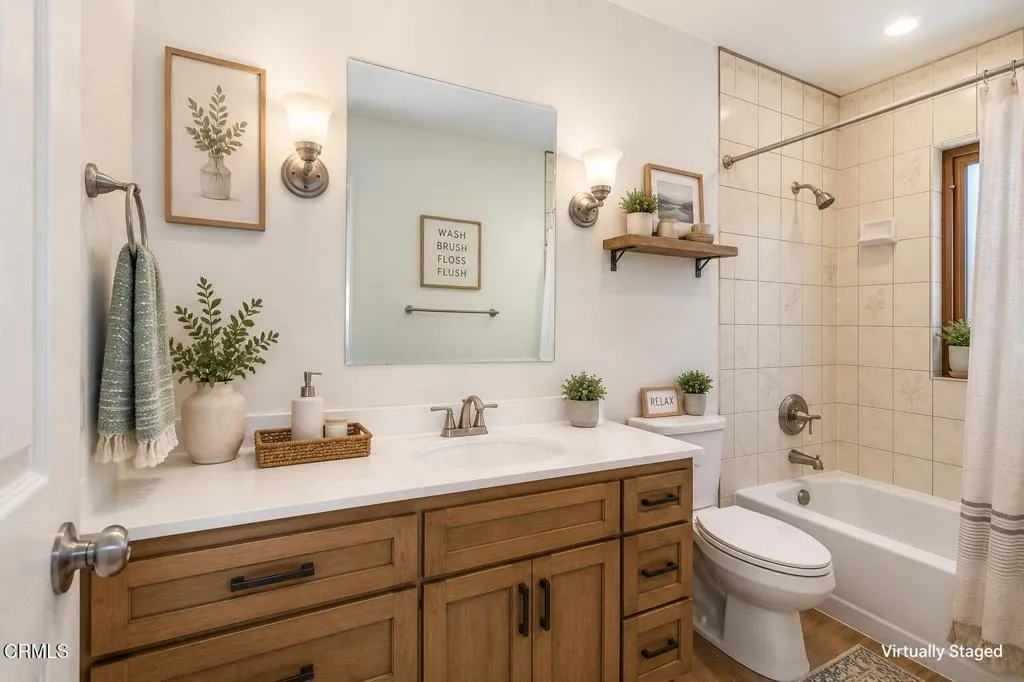 Upstairs bathroom 1