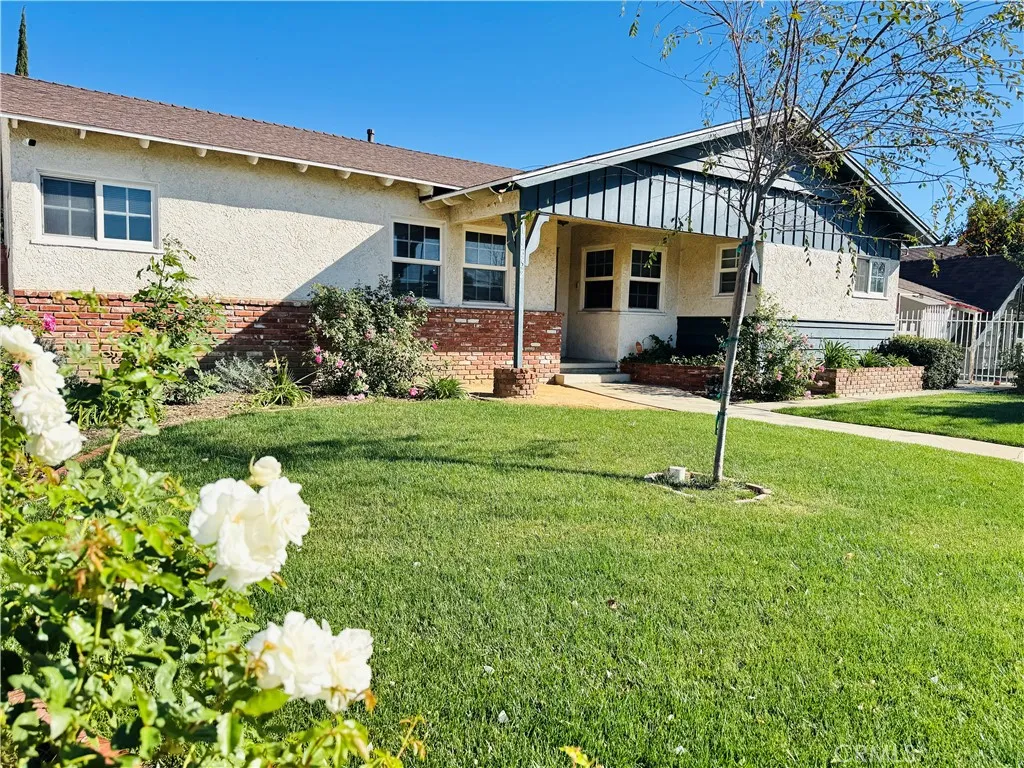 10352 Hayvenhurst Avenue, Granada Hills, California 91344 home-pic-30