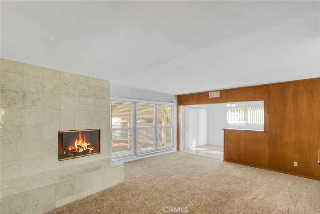 10352 Hayvenhurst Avenue, Granada Hills, California 91344 home-pic-2