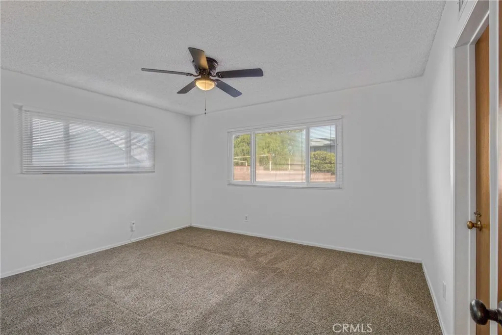 10352 Hayvenhurst Avenue, Granada Hills, California 91344 home-pic-11