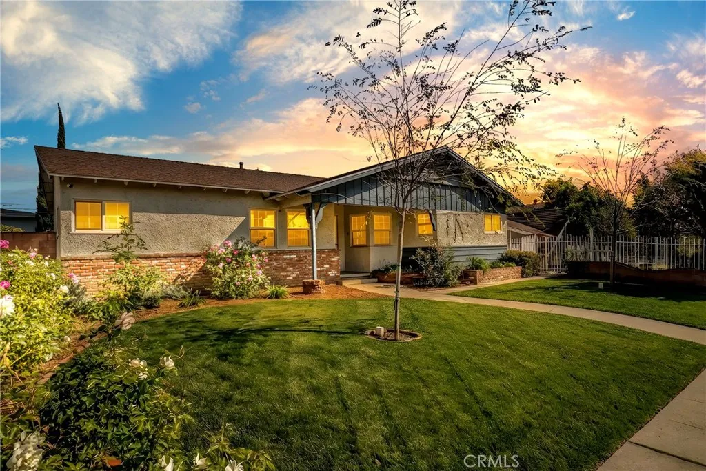 10352 Hayvenhurst Avenue, Granada Hills, California 91344 home-pic-29