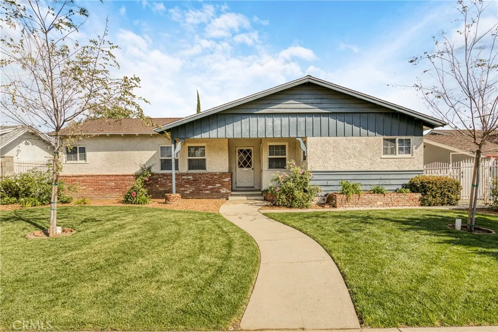 10352 Hayvenhurst Avenue, Granada Hills, California 91344 home-pic-31