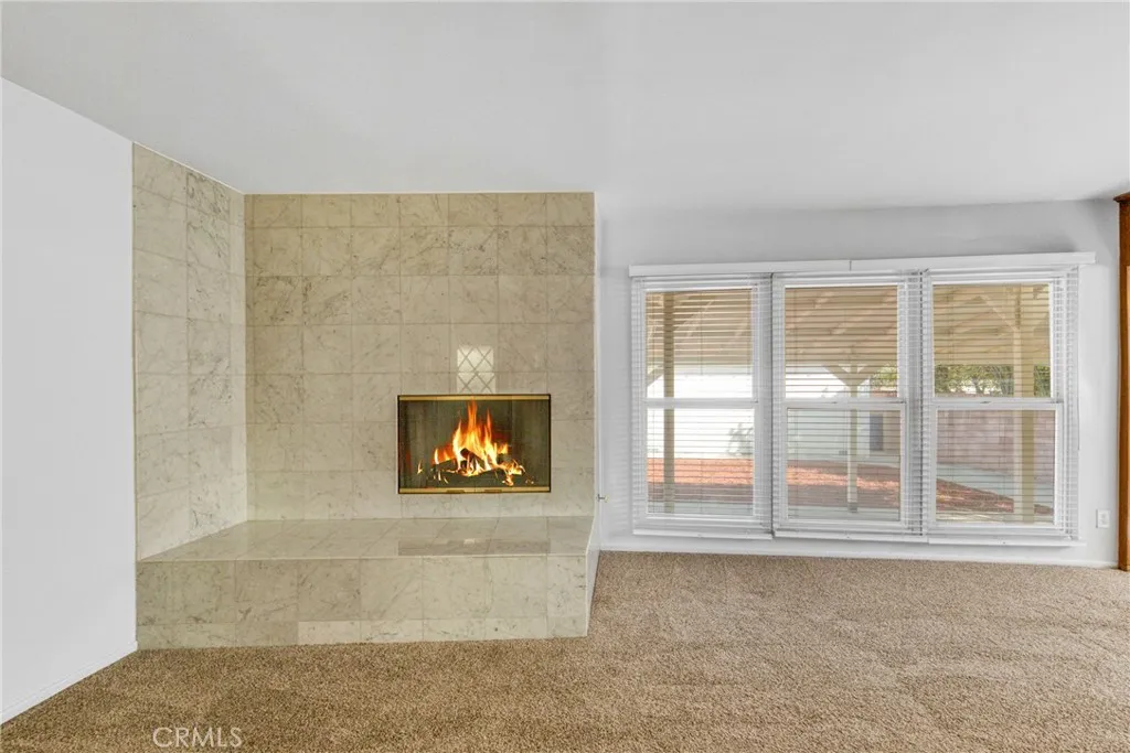 10352 Hayvenhurst Avenue, Granada Hills, California 91344 home-pic-3
