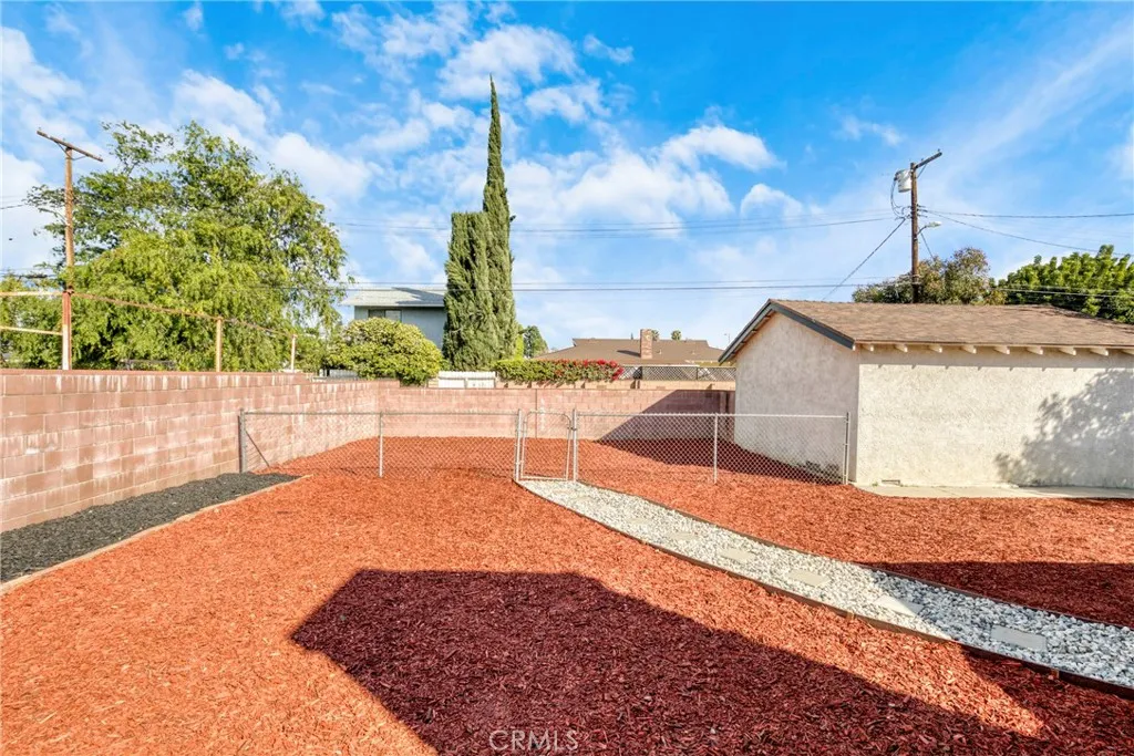 10352 Hayvenhurst Avenue, Granada Hills, California 91344 home-pic-22