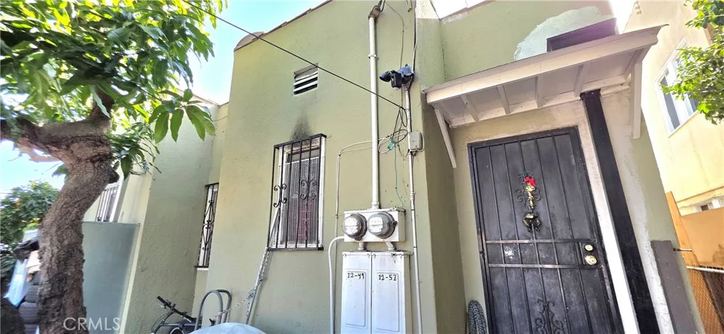1249 1251 W 39th Street 2, Los Angeles, California 90037 home-pic-7