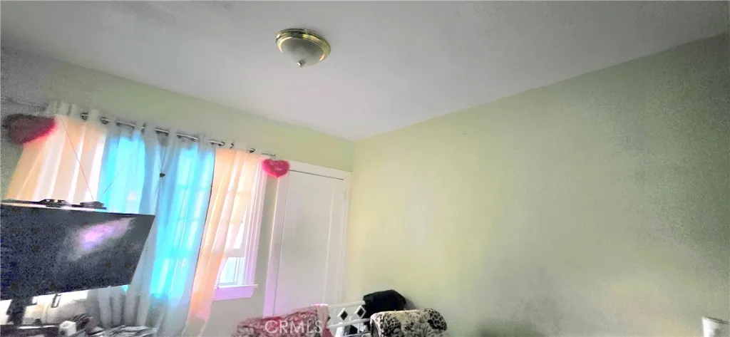 1249 1251 W 39th Street 2, Los Angeles, California 90037 home-pic-19