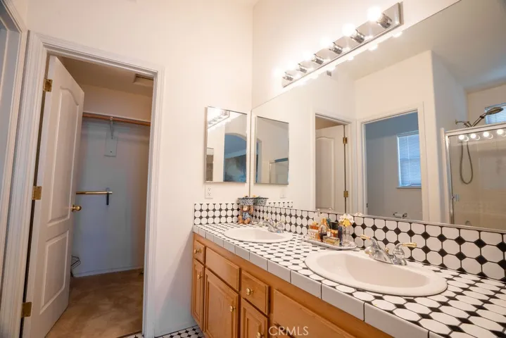 Primary Bathroom/Closet