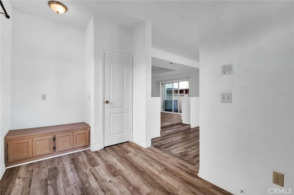 120 S Prospect A, Redondo Beach, California 90277 home-pic-53